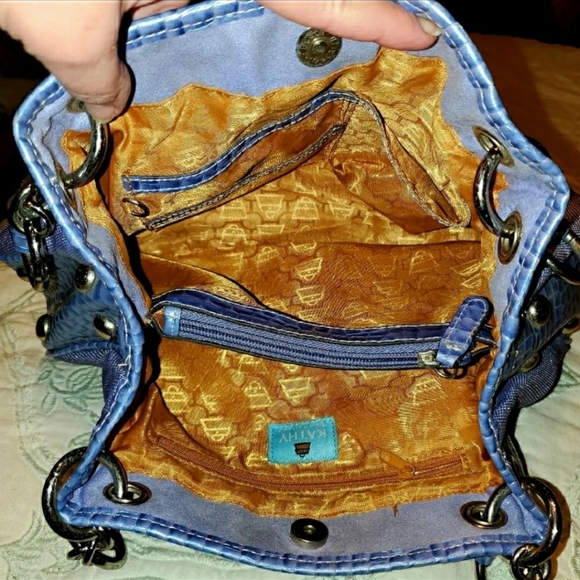 Kathy Van Zeeland Handbag - Picture 4 of 6